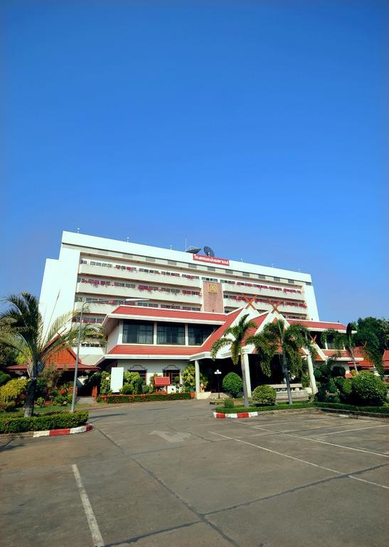 Maeyom Palace Inn Phrae