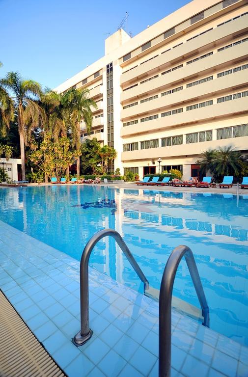 Maeyom Palace Inn Phrae
