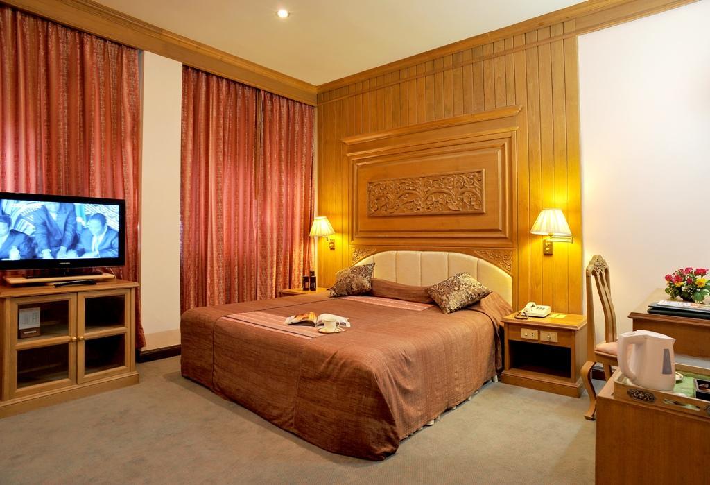 Maeyom Palace Phrae